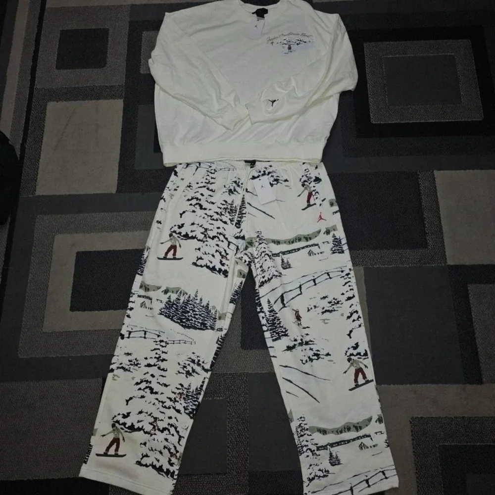 Jordan Fleece Men's Pants and Jordan Mountainside Resort‎ Sweatshirt